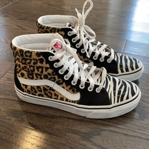Vans Sk8-hi customs size 8 women’s